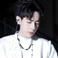 ký chủ cũ