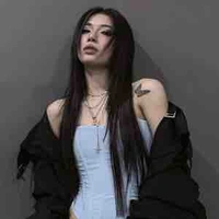 Trần Thảo Linh - Cô