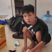 Nyy yeuu >< (tác giả)