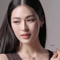 Lingling Sirilak Kwong_Chị