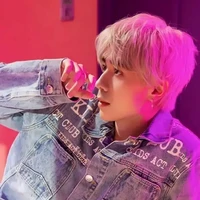 Lê Quang Hùng(phone)