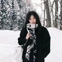 Vương Dịch_nàng_