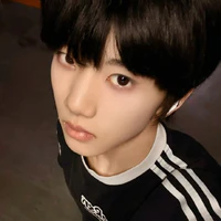 Trương Hàm Thụy_ Y