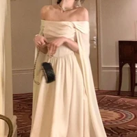 mẹ cô