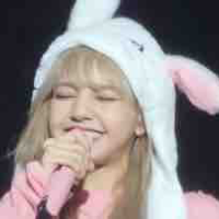 Lisa (lúc bé)