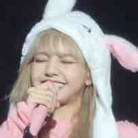 Lisa (lúc bé)