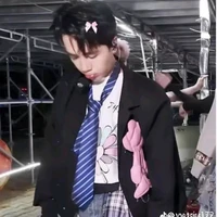 Tác giả ( chi kẹo chíp chíp )