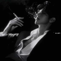 Park soo Hol( cha cô)