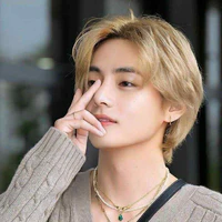 Kim Taehyung (V)