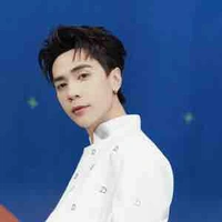 Lê Quang  Hùng - Master D
