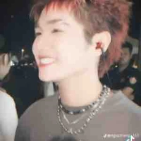 Hoàng Đức Duy ( Caption boy- Em)