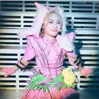 Lớp Trưởng : Bé Thy Ngok 