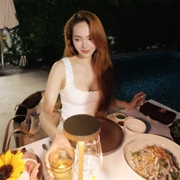Minh Hằng