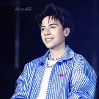 quang hùng