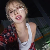 Kim Chaewon