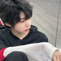 Trần Dịch Hằng- anh