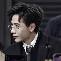 quang hùng