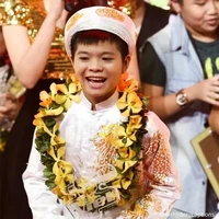 Q.Anh ( còn nhỏ ) Bột