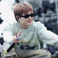 Cục cứt biết đi