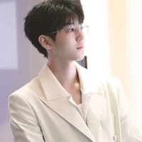 Vương Tuấn Khải