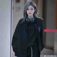 Vương Dịch ( Sinh Viên) 