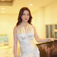 Bùi Lan Hương ( em )