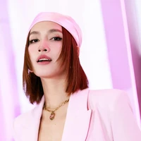 Phan Lê Ái Phương ( Cô )