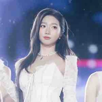 Khương Hoàn Mỹ(Cam)