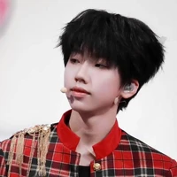 Nhiếp Vĩ Thần ( Gã³)