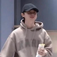 Tác giả - Mây (⁠◕⁠ᴗ⁠◕⁠✿⁠)