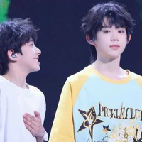 Tác giả - bún 🍜