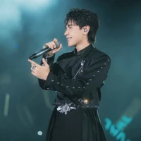 Lê quang hùng