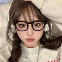 Lục Phương Uyên[chị]