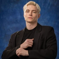 Vyacheslav Augusta-bố