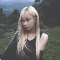 Uchinaga Aeri (chị)