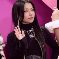 Lyhan_chị
