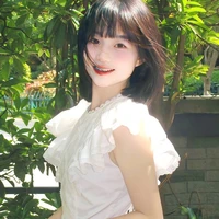 Yến Nhi / y tá, bác sĩ riêng