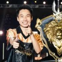 Vương Thuyên_Yiwei