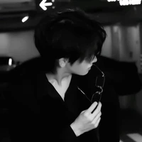 #𝙃𝙤𝙖̀𝙣𝙜 𝙑𝙞𝙣𝙝