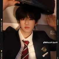 trương hàm thuỵ _y