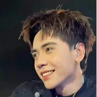 Lê Quang Hùng /Phone