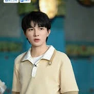 Châu Thâm ( anh họ BL)