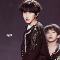 Tả Kỳ Hàm-cậu