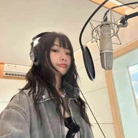 Nguyễn Lê Ngọc Ánh Sáng - Ánh Sáng Aza