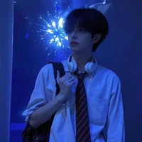 Ngữ Tần Long- nam9