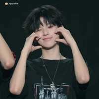 Trần Tư Hãn(bff Hàm )