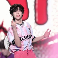 Trần Dịch Hằng(bff Hàm)