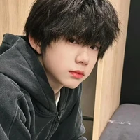 Trần Dịch Hằng (y)