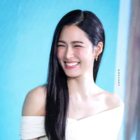 Giáo viên Lingling 