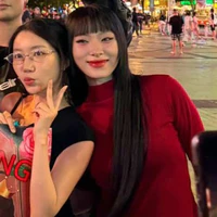 tác giả khùm